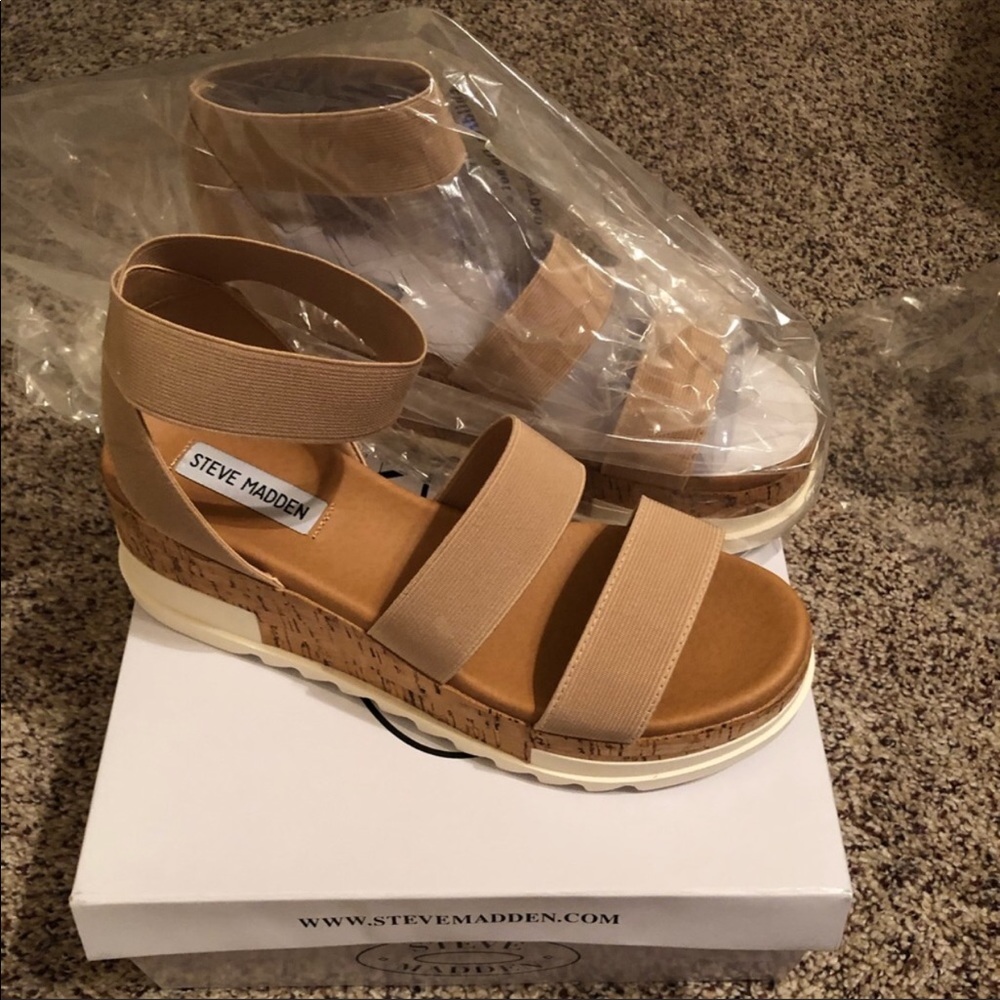 NEW Steve Madden Bandi Sandals